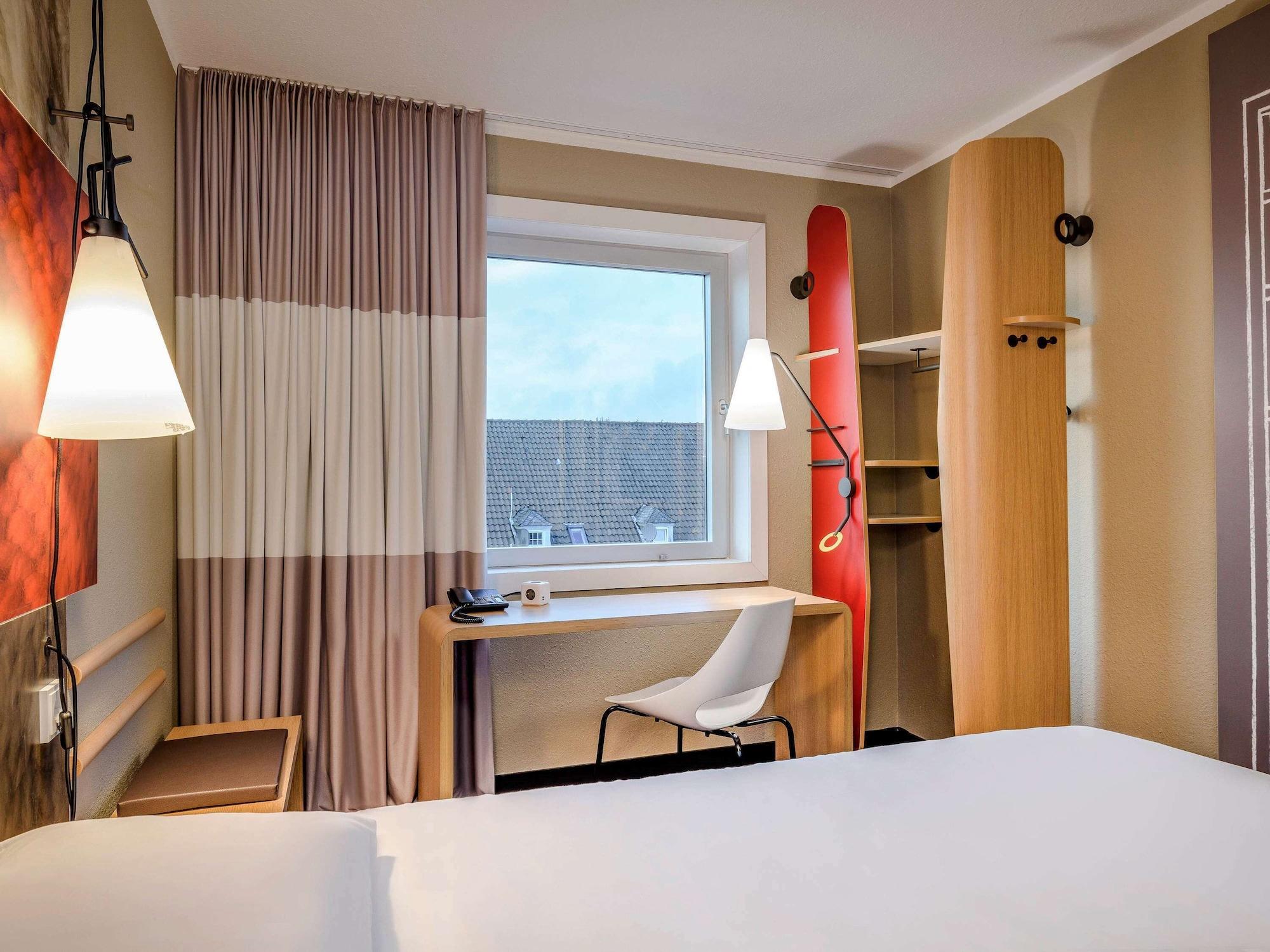 Hotel Ibis City 3*